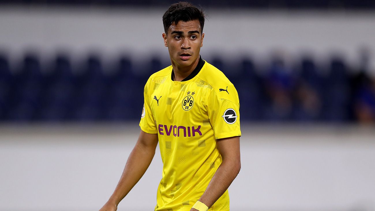 Reinier Jesus en un partido con el Borussia Dortmund