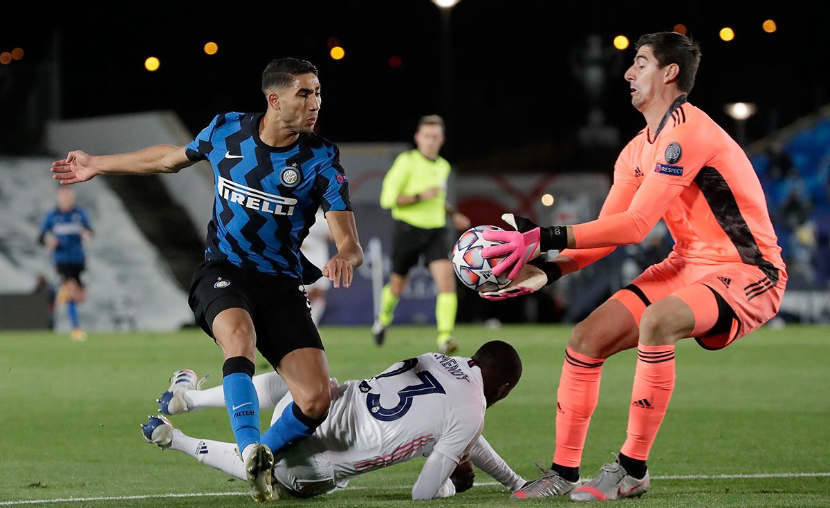 Achraf, durante el partido contra el Real Madrid en Champions League