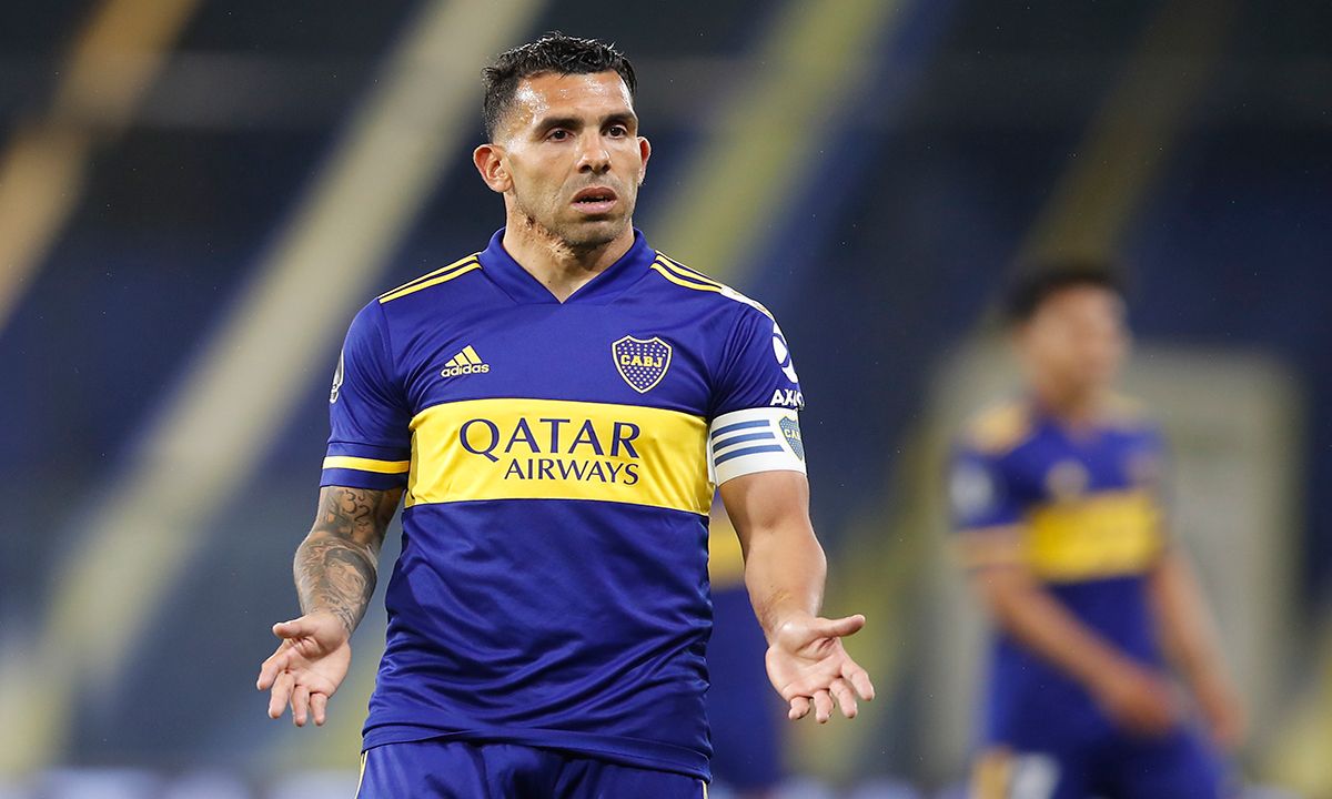 Carlos Tevez, insignia of Boca Juniors