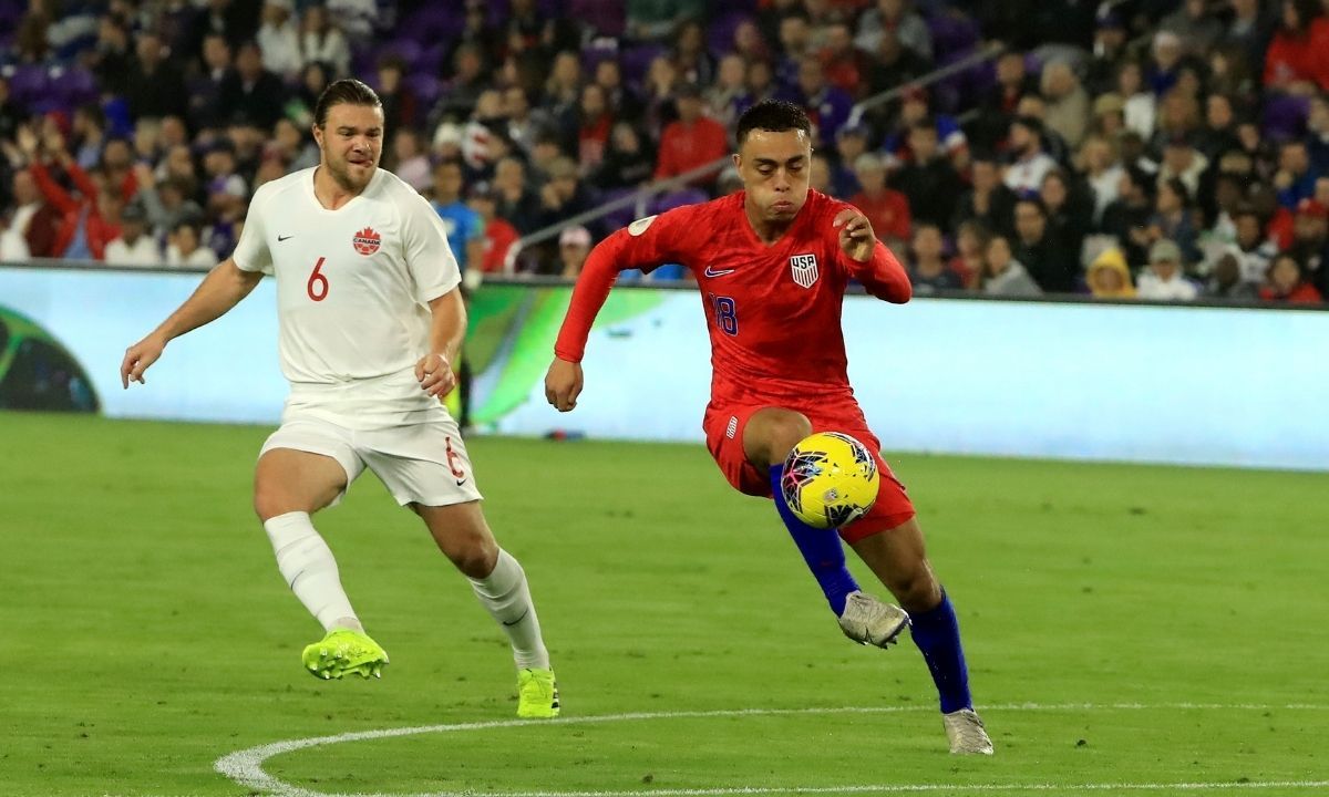 Sergiño Dest, during a match with United States