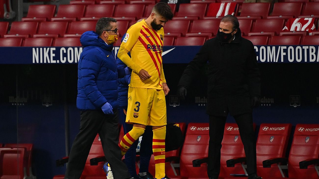 Gerard Piqué se lamenta de su lesión de rodilla