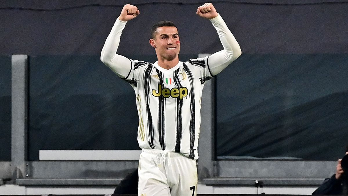 Cristiano Ronaldo celebrates a goal with the Juve