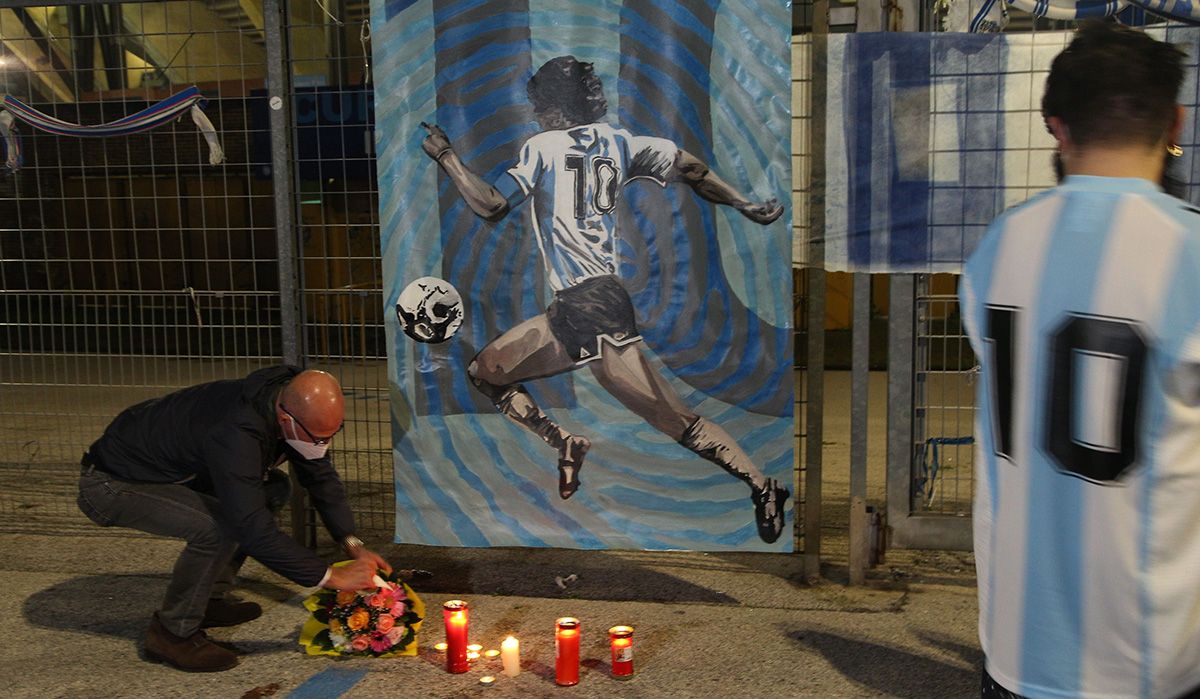 Homenajes multitudinarios en Argentina por Diego Armando Maradona