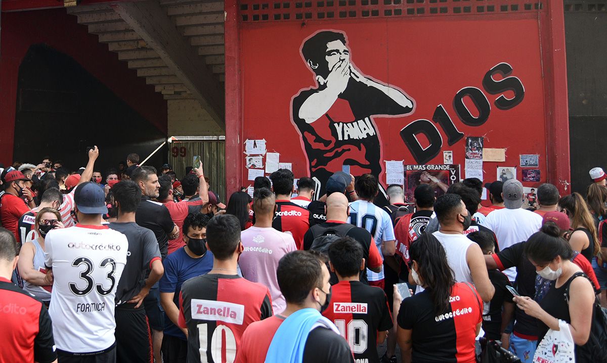 Diego Armando Maradona, homenajeado en Rosario