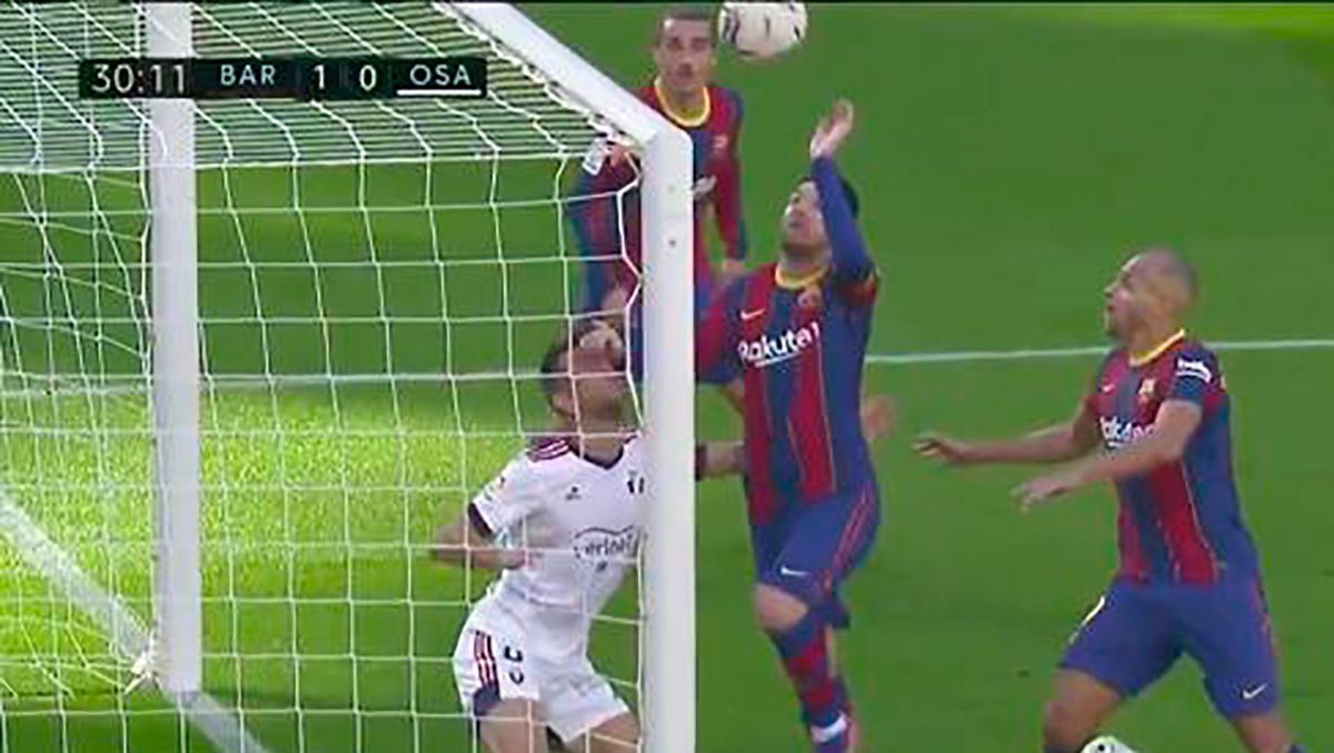 Leo Messi could imitate the Hand of God of Maradona in front of Osasuna