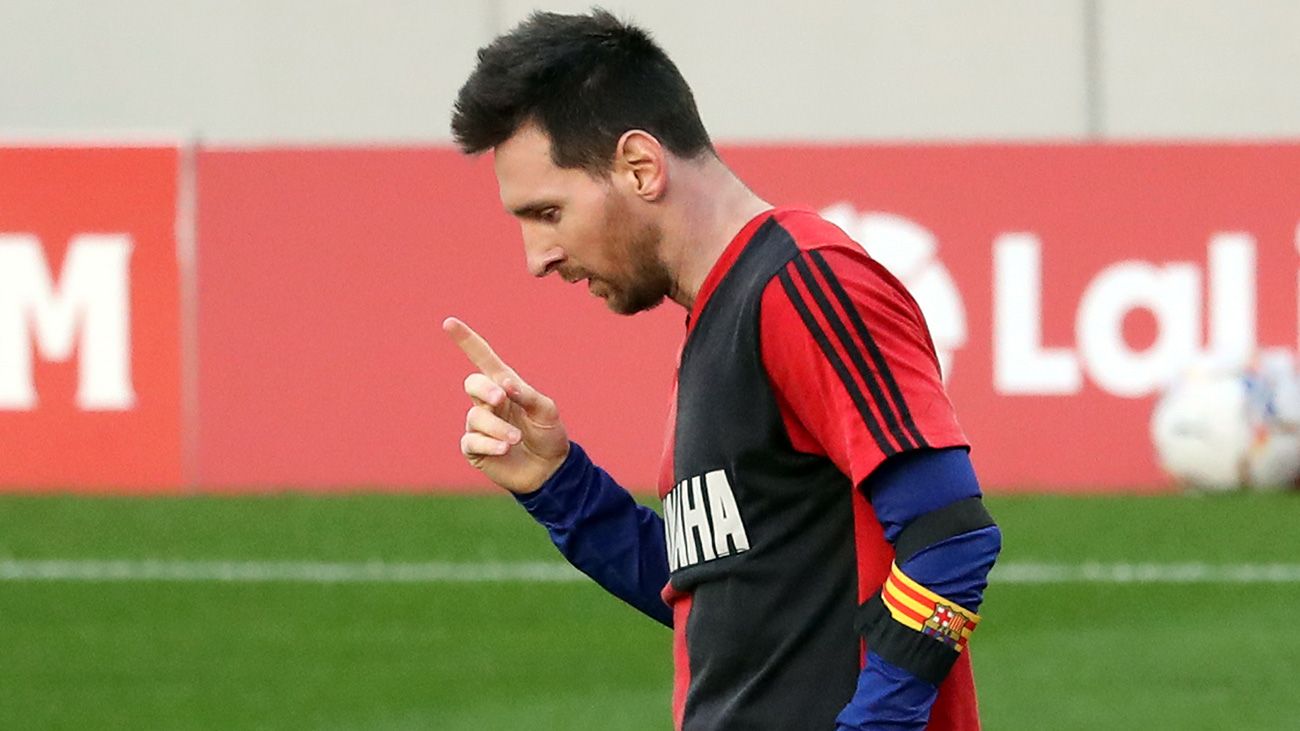 Leo Messi homenajea a Maradona con su gol a Osasuna