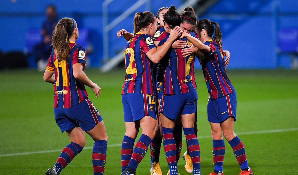 The FC Barcelona Femenine, celebrating a goal against the Atlético of Madrid