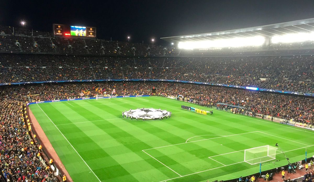 El Camp Nou, lleno a rebosar antes de un partido de Champions League