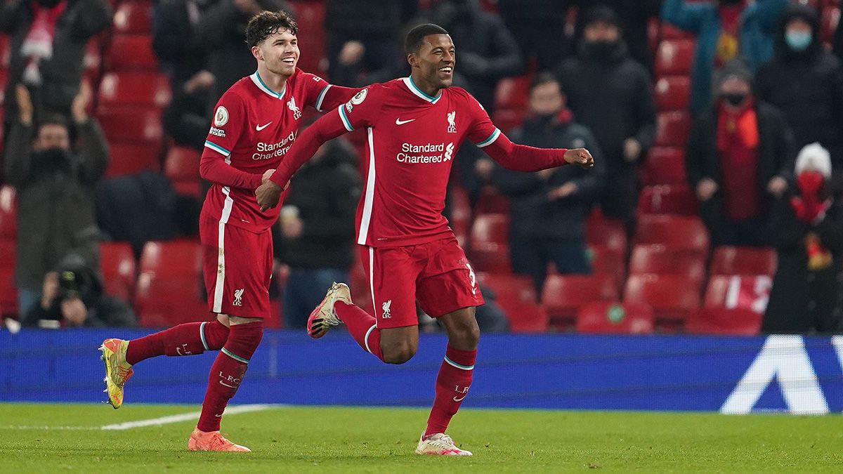 Georginio Wijnaldum celebra un gol con el Liverpool