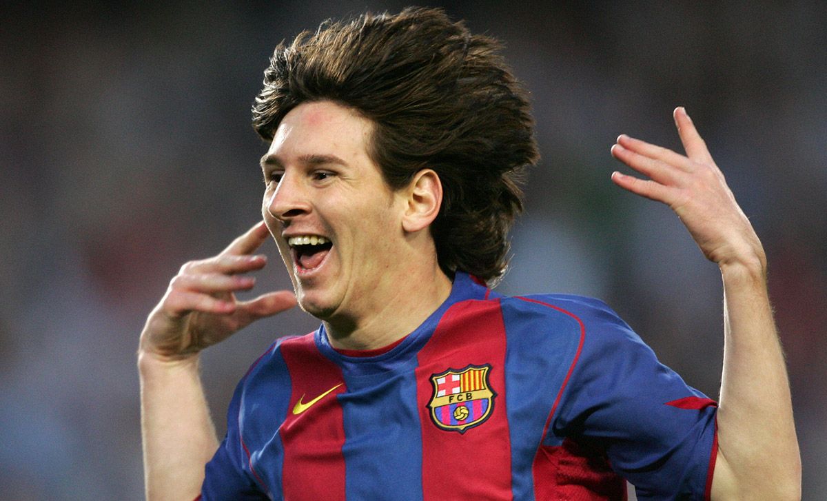 Leo Messi, celebrando su primer gol con el FC Barcelona