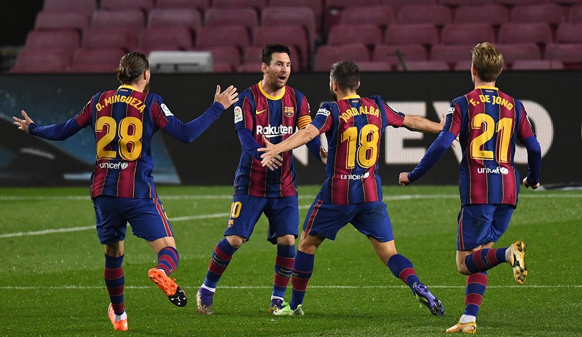 El FC Barcelona, celebrando uno de los goles ante la Real Sociedad