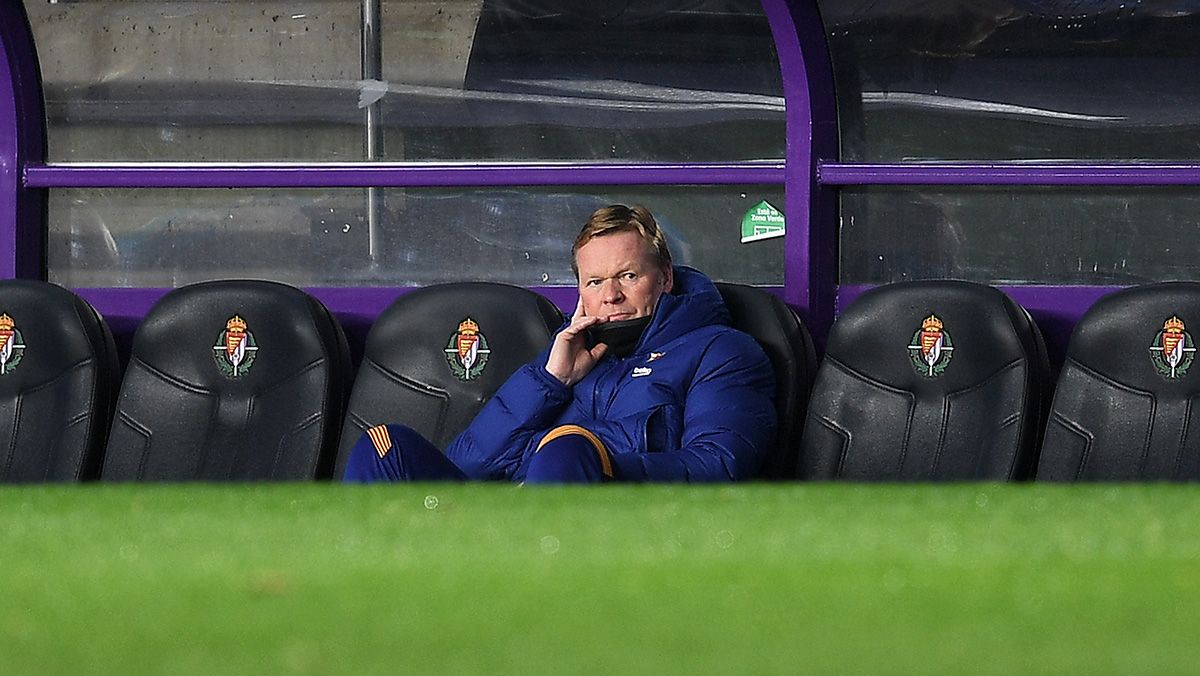 Ronald Koeman in the bench of the Valladolid