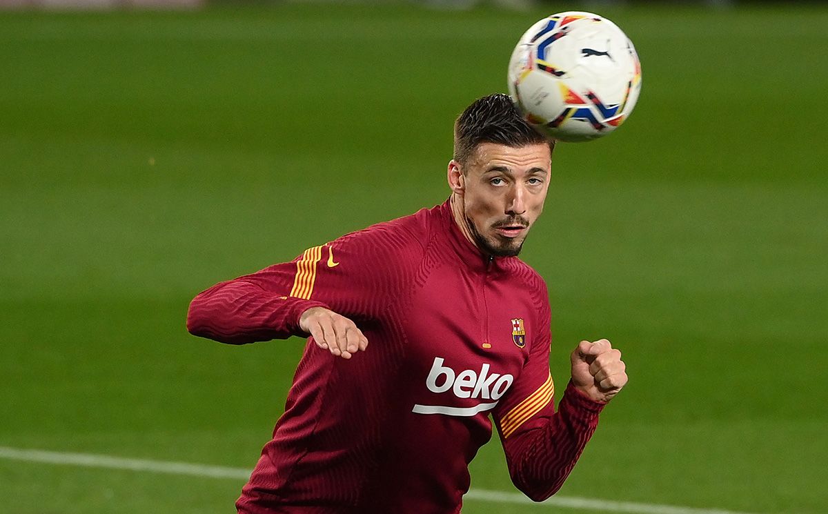 Clément Lenglet, during a warming