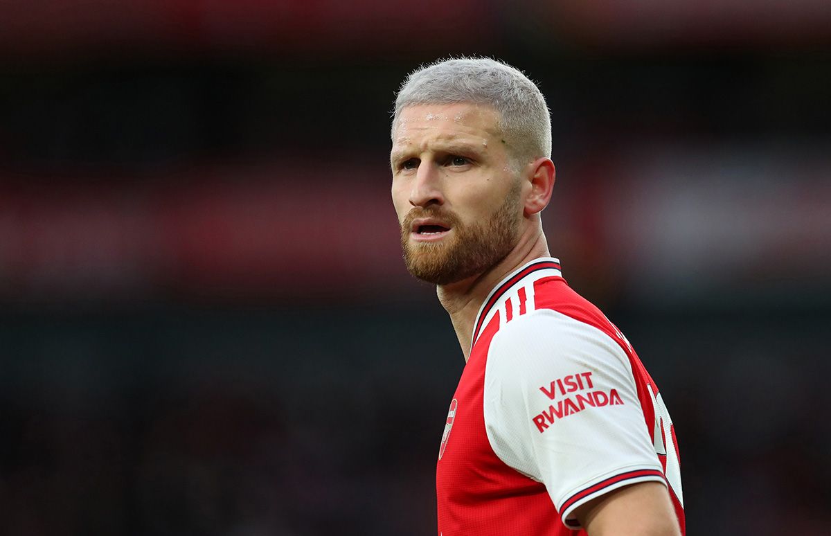 Shkodran Mustafi en un partido del Arsenal