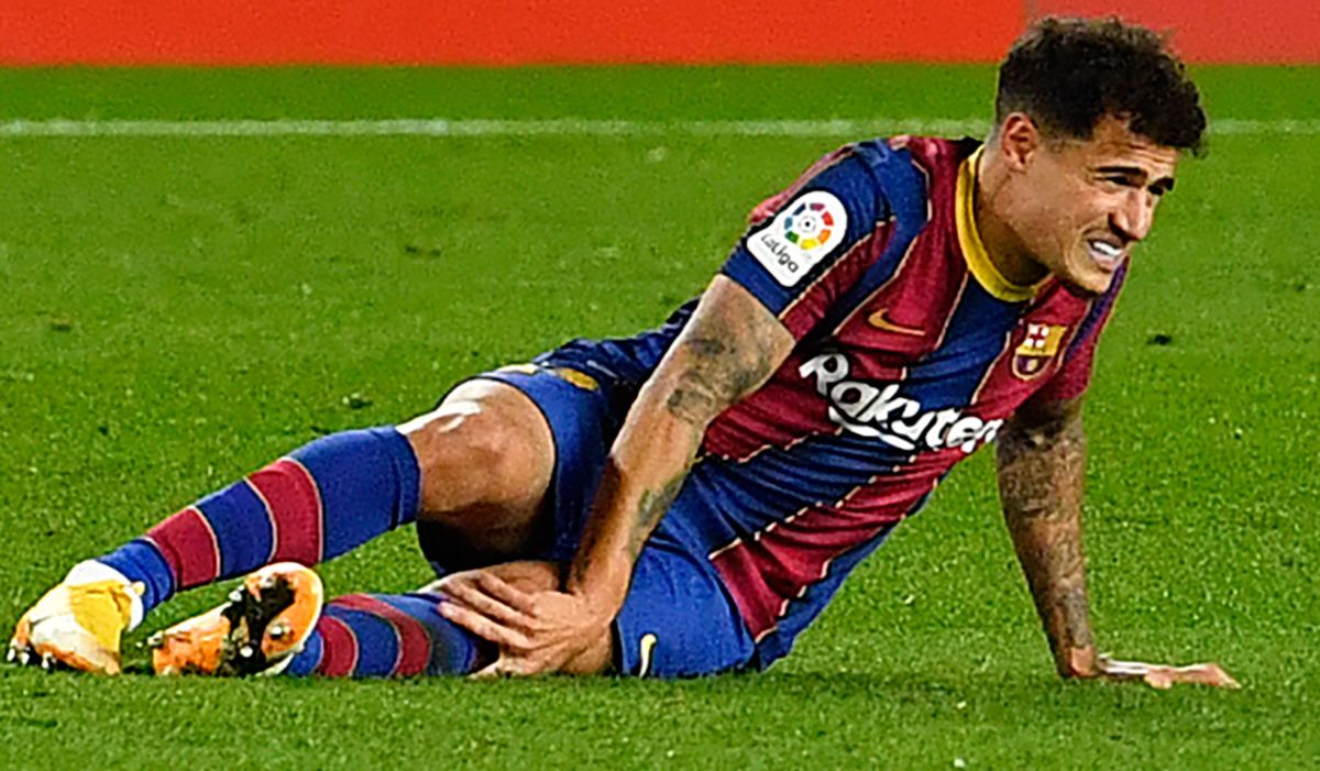 Philippe Coutinho, lesionado in the knee