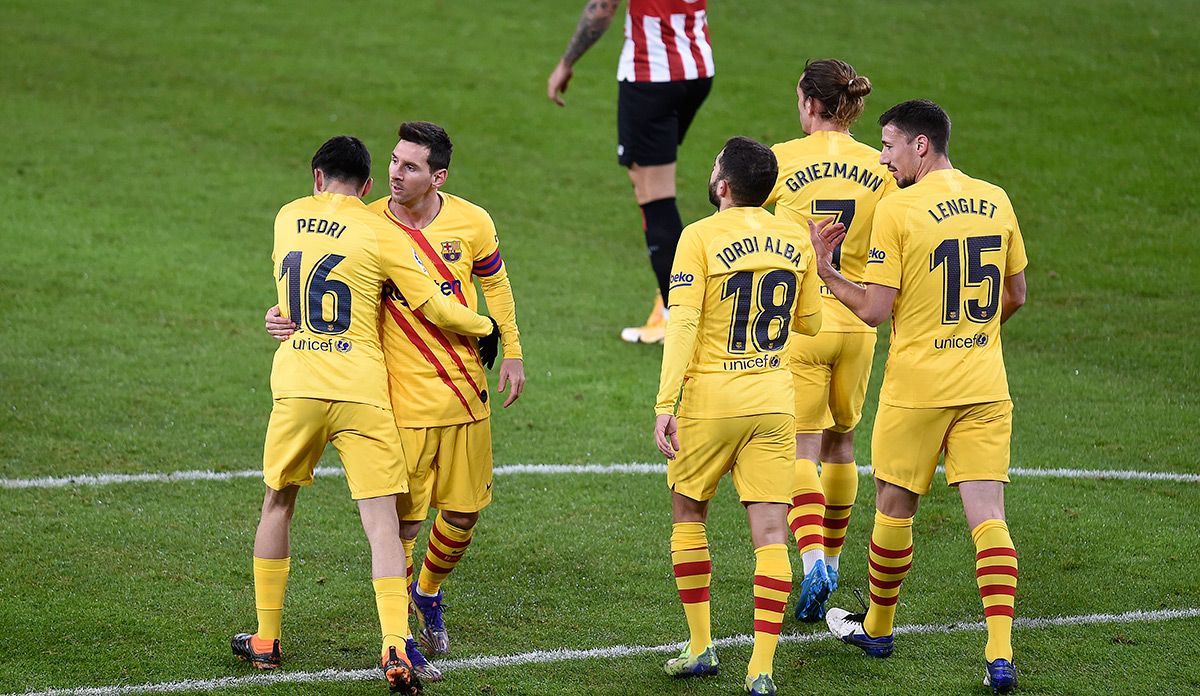 El FC Barcelona, celebrando el gol de Pedri contra el Athletic