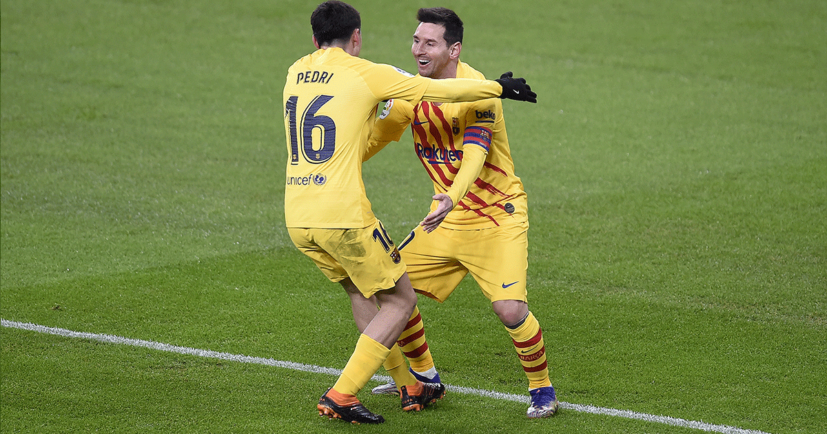 Pedri y Messi, en el partido del FC Barcelona ante el Athletic Bilbao