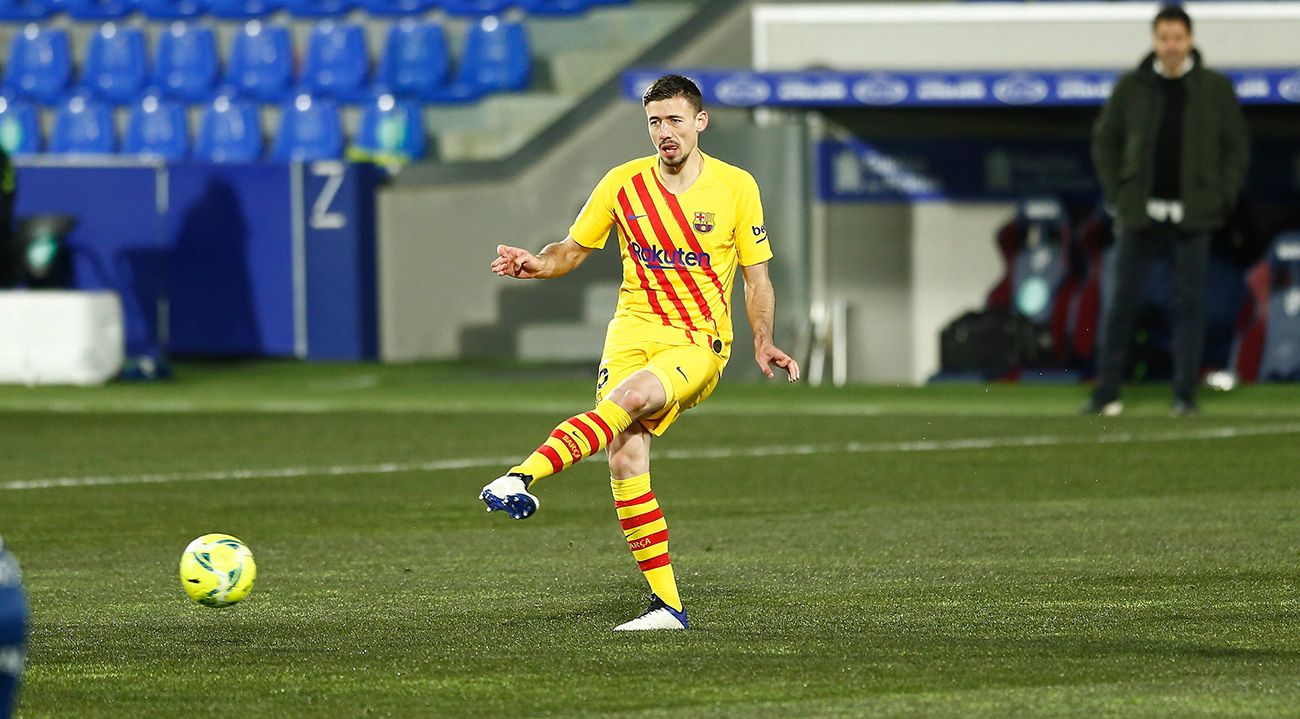 Clément Lenglet en el partido contra el Huesca