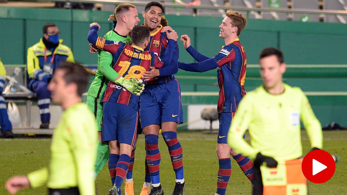 El FC Barcelona, celebrando el pase a la final de la Supercopa de España