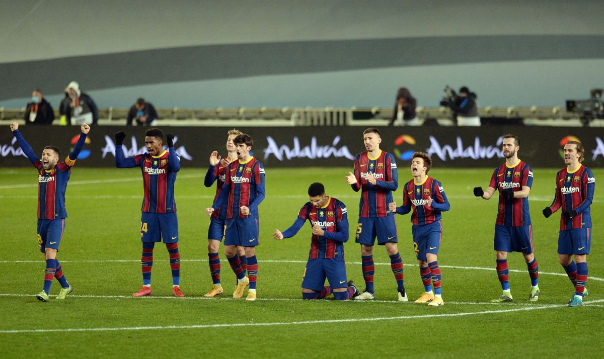 Jugadores del FC Barcelona en la tanda de penaltis contra la Real Sociedad