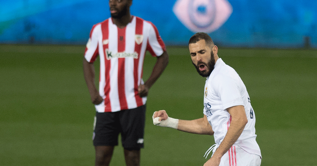 Karim Benzema celebrating a goal with the Real Madrid