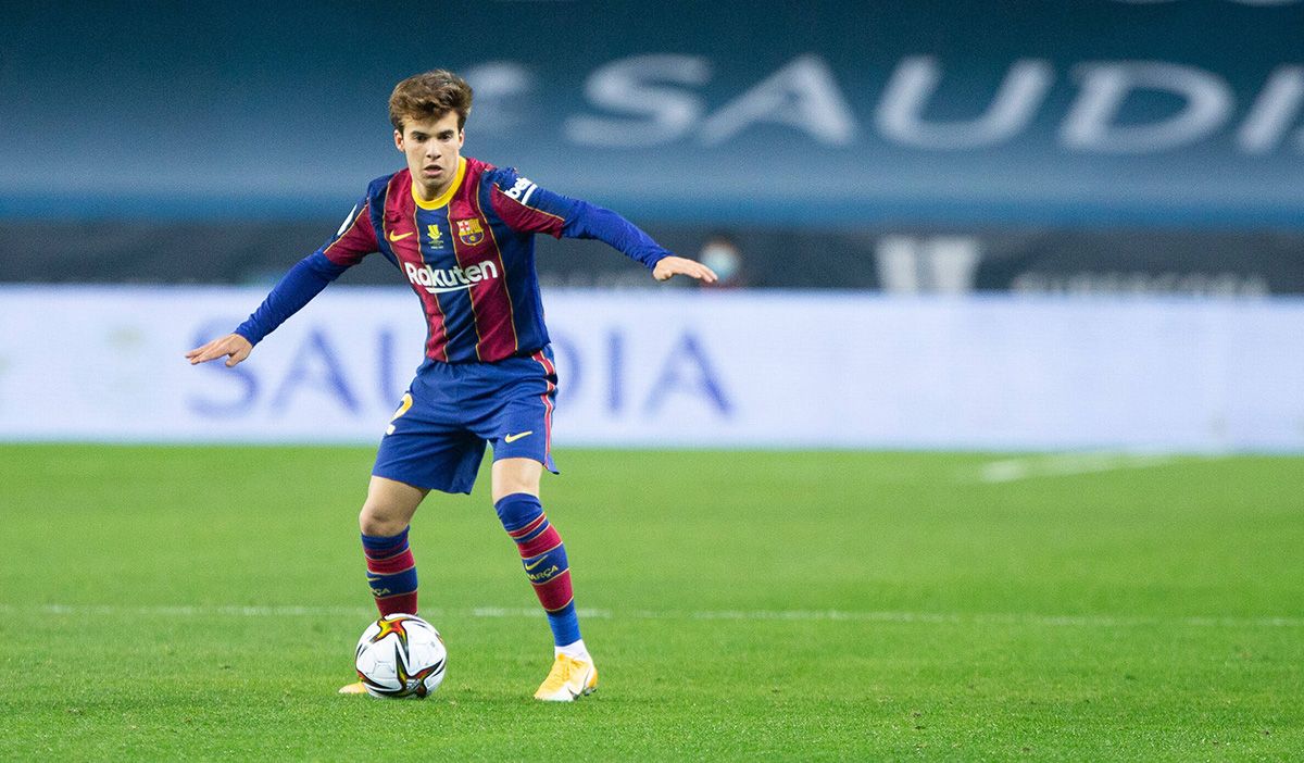 Riqui Puig during the final of the Supercopa