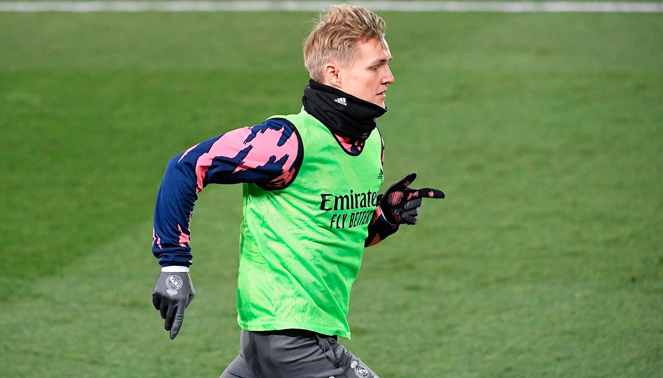 Martin Odegaard heats in the Madrid