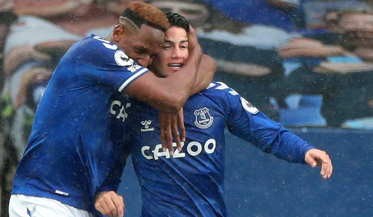 James y Yerry Mina deslumbran en el Everton