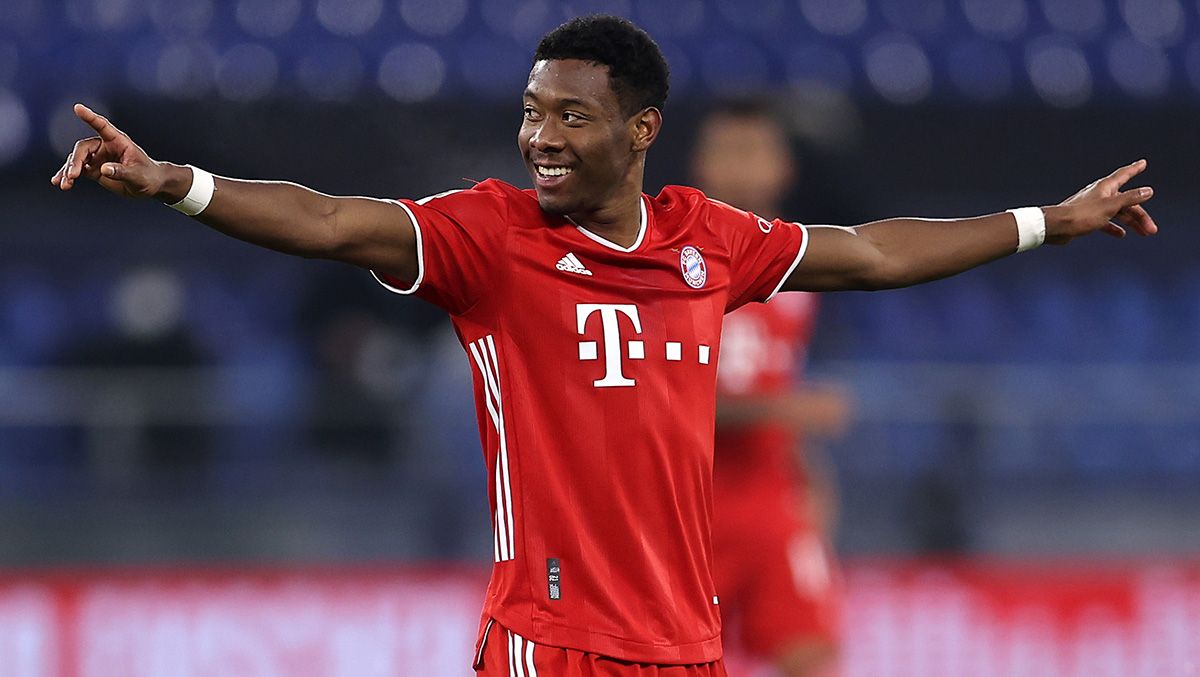 David Praises celebrates a goal with the Bayern