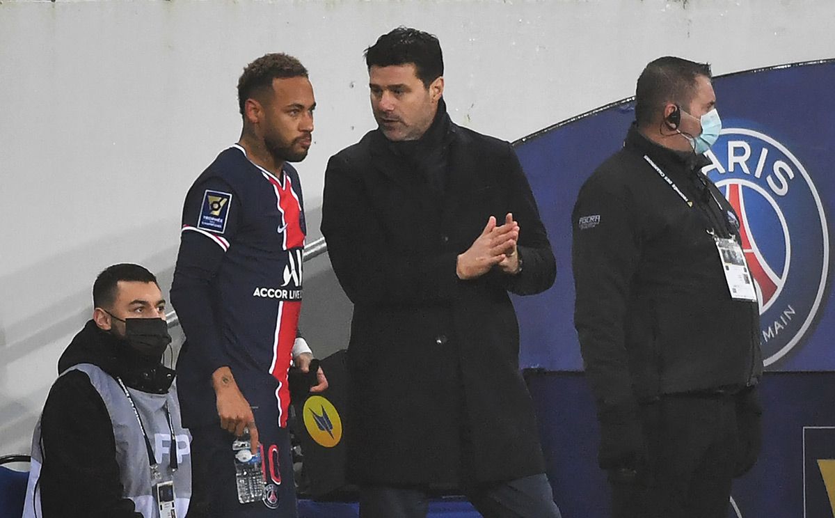 Pochettino, with Neymar