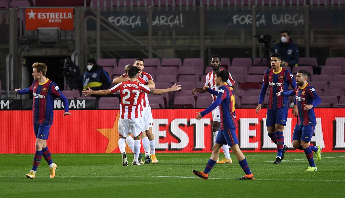 The Athletic, celebrating the goal against the FC Barcelona