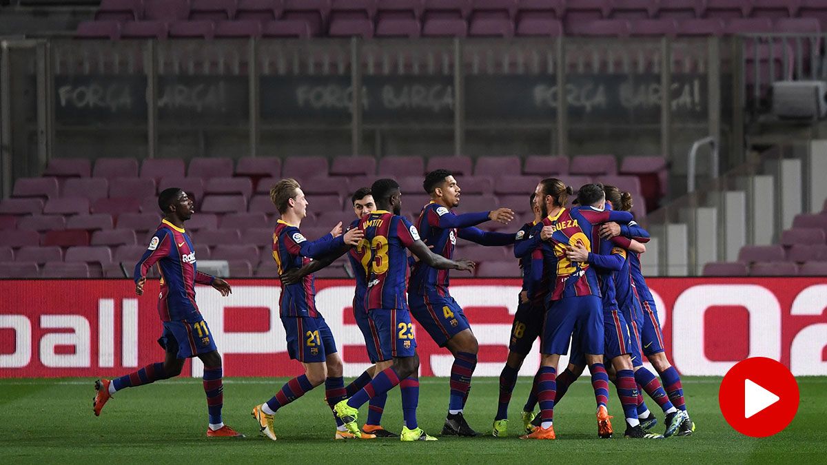 El FC Barcelona, celebrando uno de los goles contra el Athletic en el Camp Nou