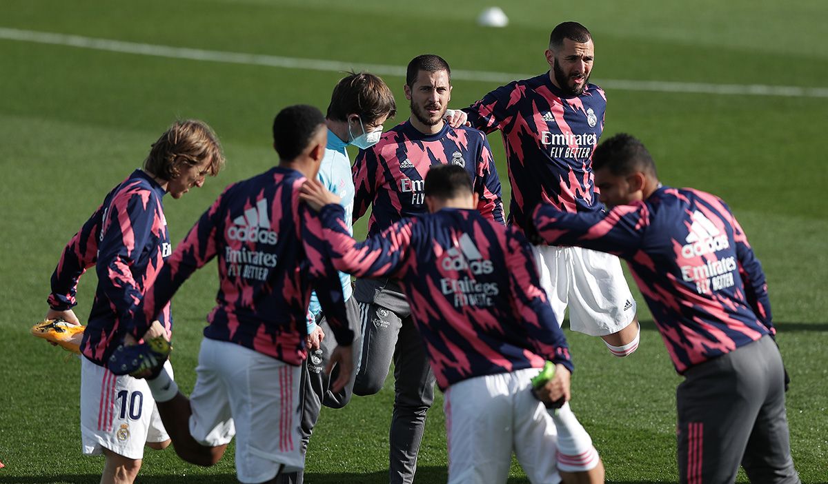 El Real Madrid, calentando antes de un partido esta temporada
