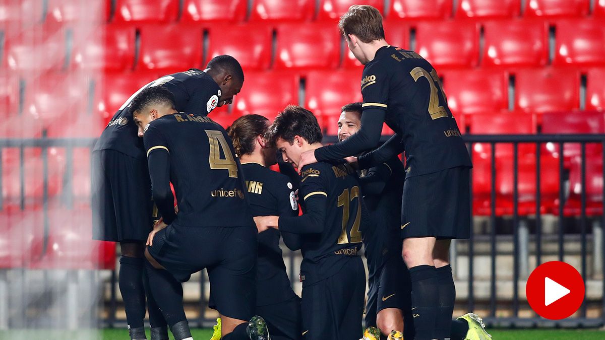 The FC Barcelona, celebrating one of the goals of the traced back against the Granada