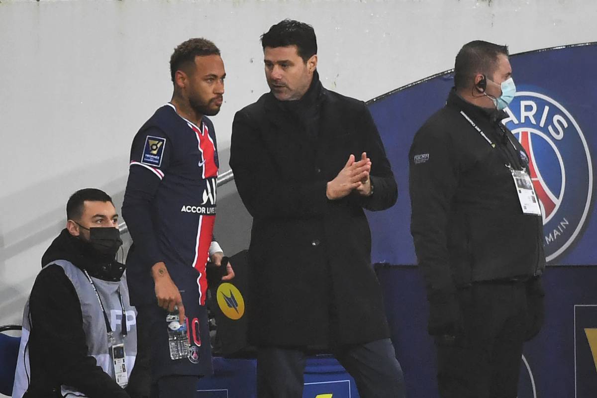 Pochettino Beside Neymar