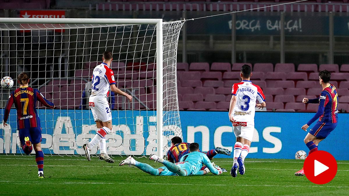 El FC Barcelona, marcando uno de los cinco goles al Alavés