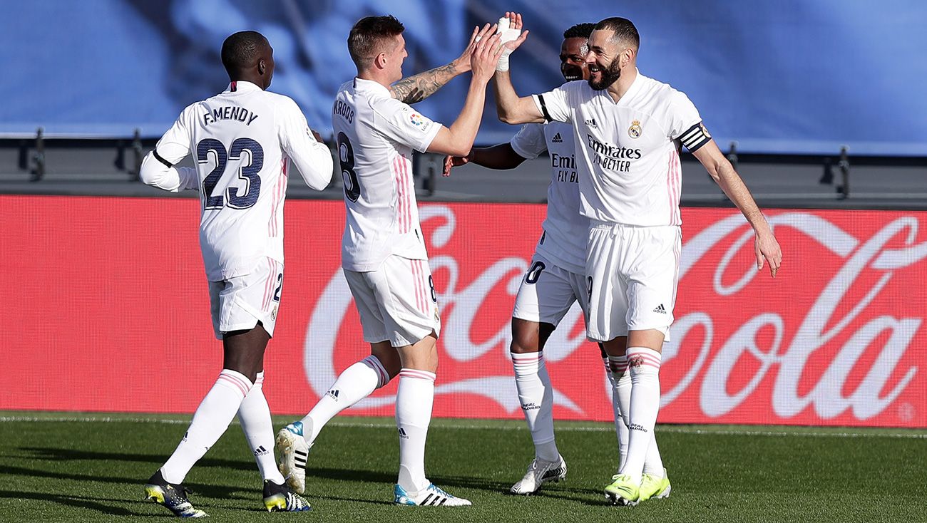 The players of the Madrid celebrate a goal