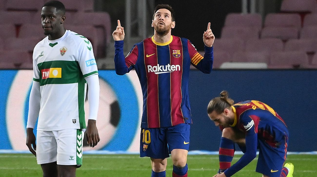Leo Messi celebra el 2-0 contra el Elche