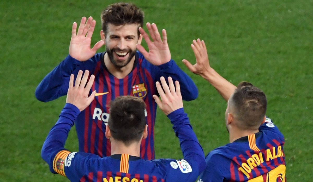 Piqué, Messi and Alba, referents of the Barcelona