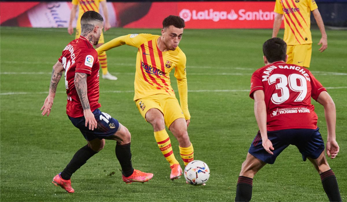 Sergiño Dest, during the Osasuna-Barça of LaLiga