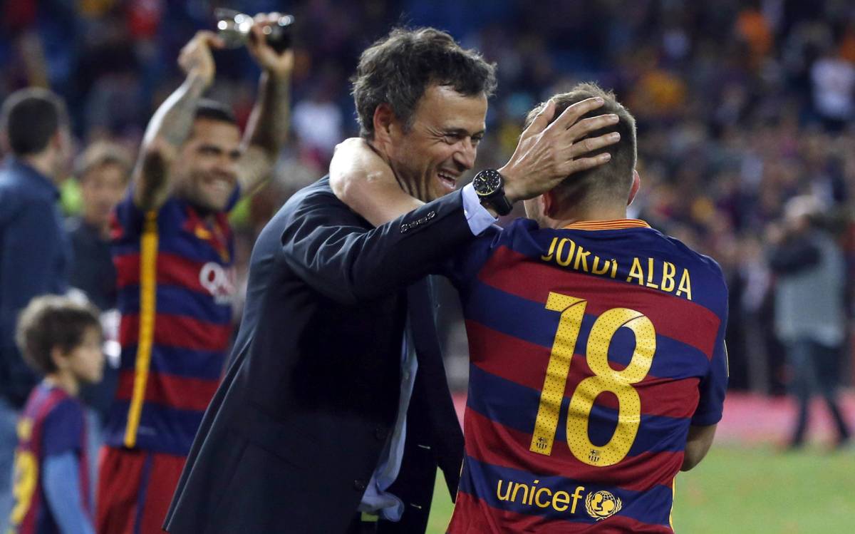 Luis Enrique and Jordi Alba in the season 2015-16