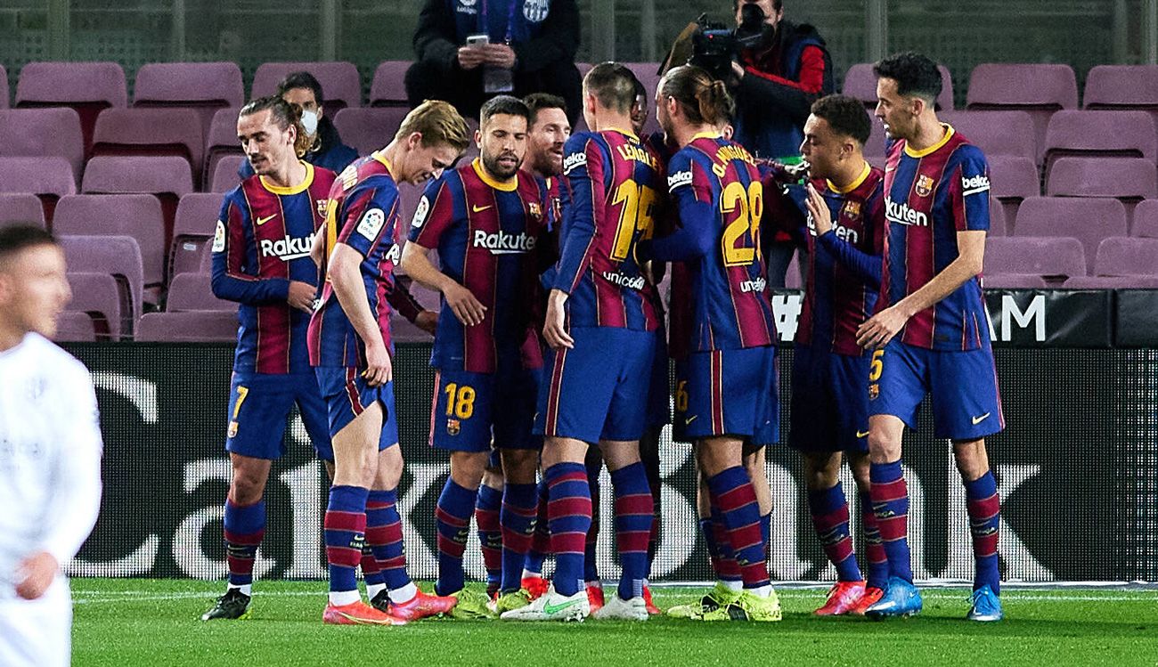 The players of the Barça celebrate a goal