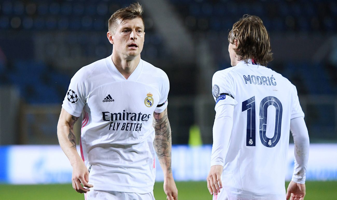 Toni Kroos and Luka Modric in a party of the Real Madrid