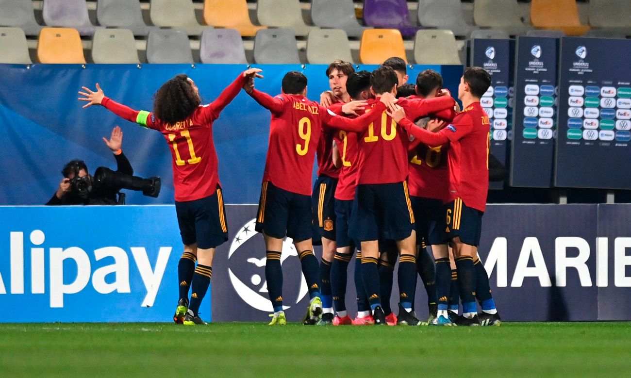 Los jugadores de España Sub-21 celebran un gol / Foto: Twitter oficial Selección Española