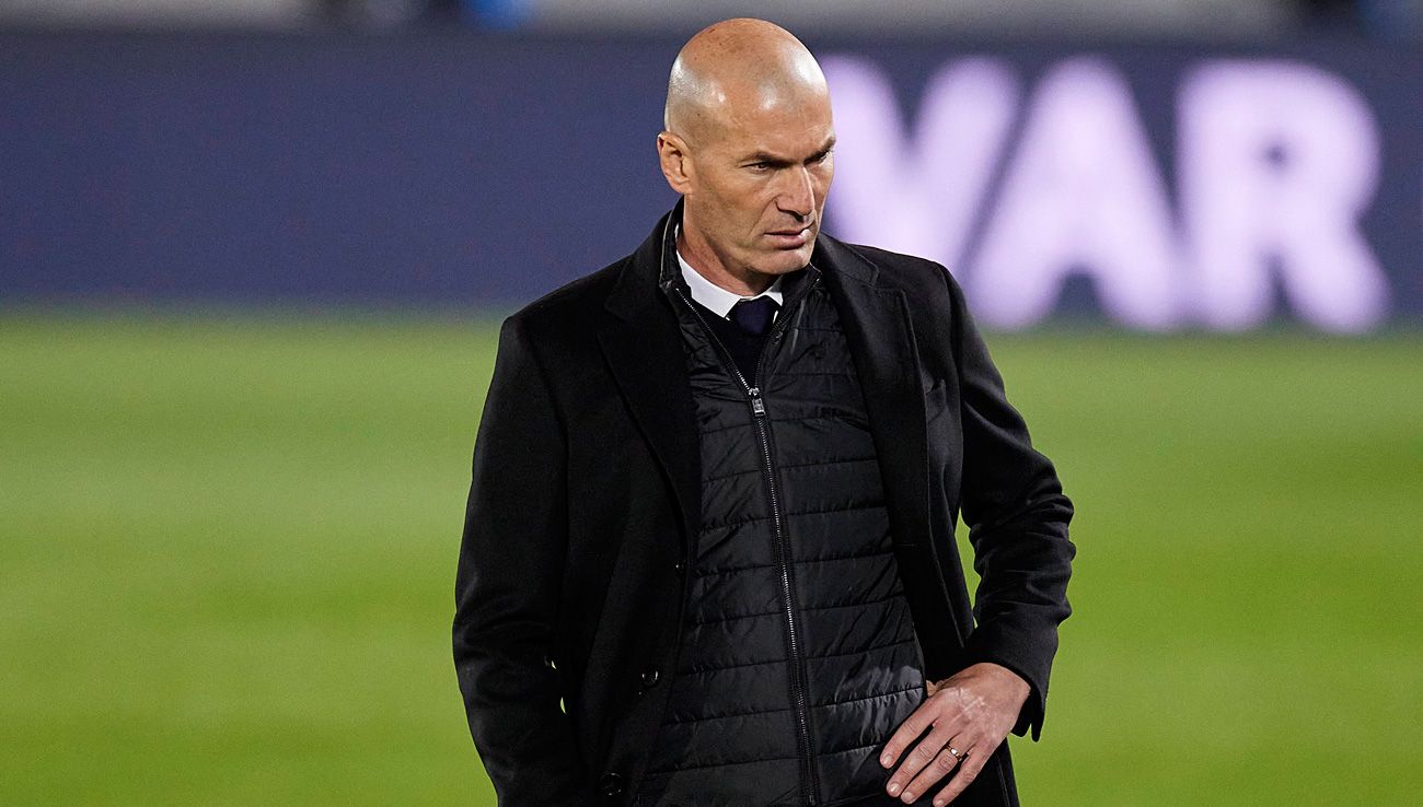 Zinedine Zidane durante un partido del Real Madrid