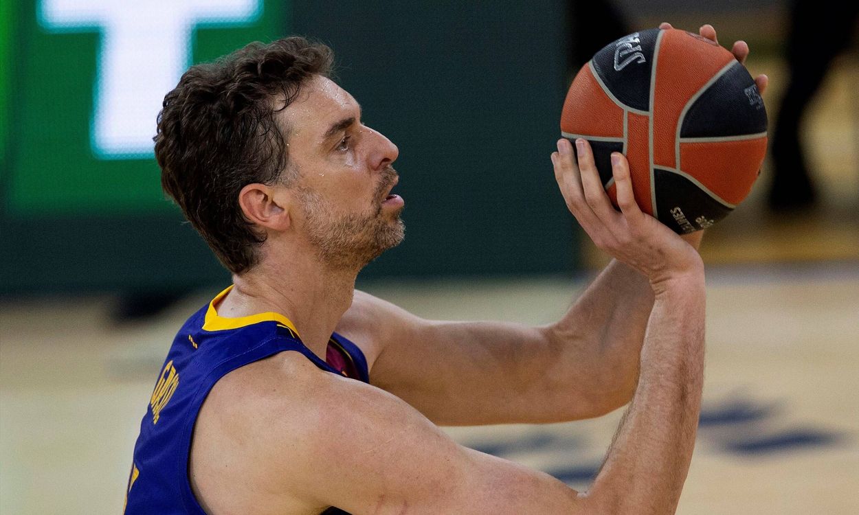 Pau Gasol, en su debut con el FC Barcelona