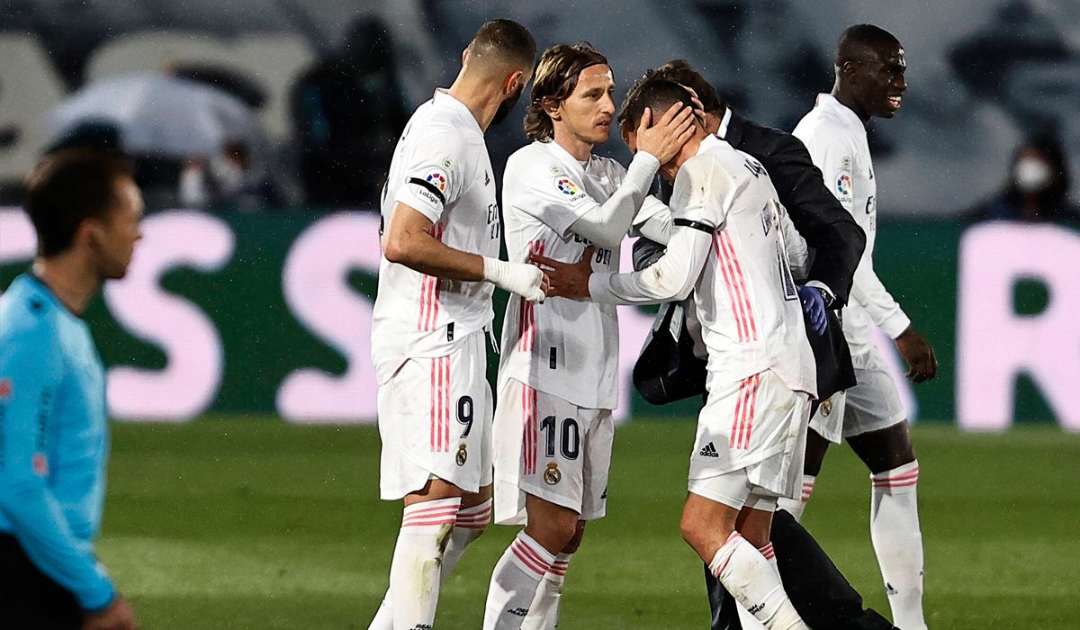 Benzema, Modric and Lucas Vázquez, players of the Real Madrid, during the Classical