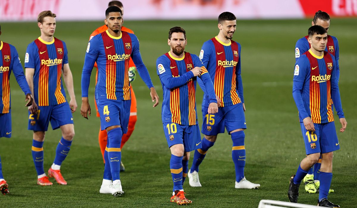 Los jugadores del FC Barcelona, durante el Clásico