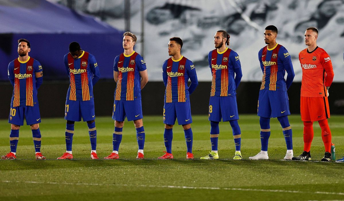 Los jugadores del FC Barcelona, antes del Clásico