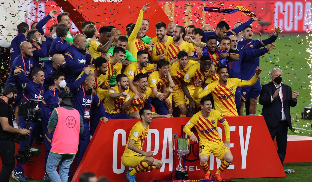 Los jugadores del Barça celebrando la Copa del Rey